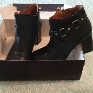 Natural Soul Black Coco Ankle Boots